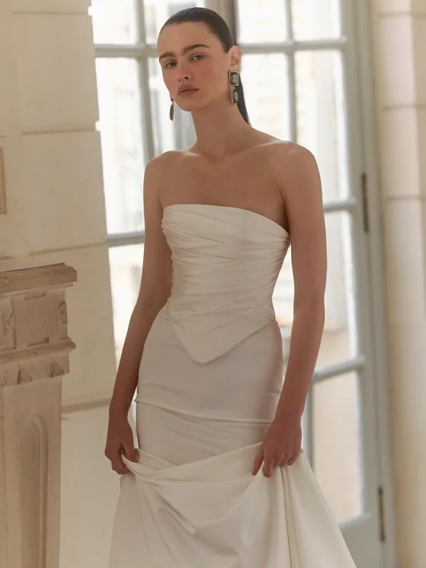 Abiti da sposa sartoriali Torino — Idea Sposa Couture